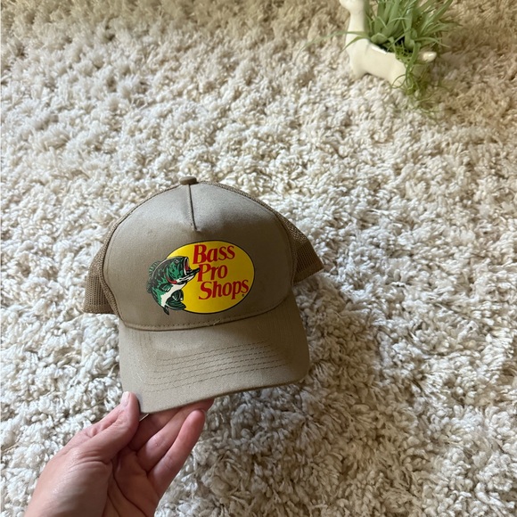 Bass Pro Shops Brown Cap with Logo Patch - Picture 3 of 4